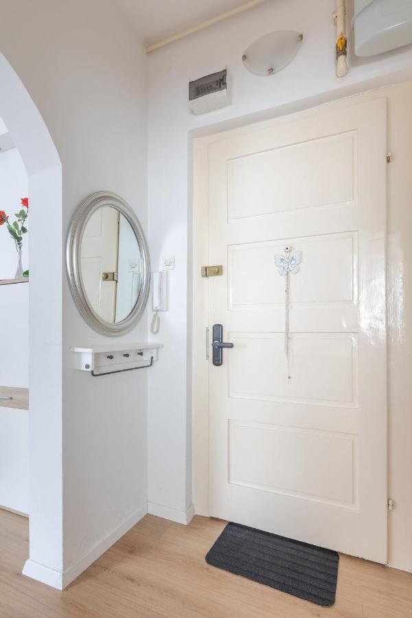 Lisinski Apartment With Private Parking ซาเกร็บ ภายนอก รูปภาพ