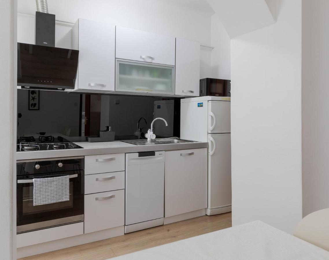 Lisinski Apartment With Private Parking ซาเกร็บ ภายนอก รูปภาพ