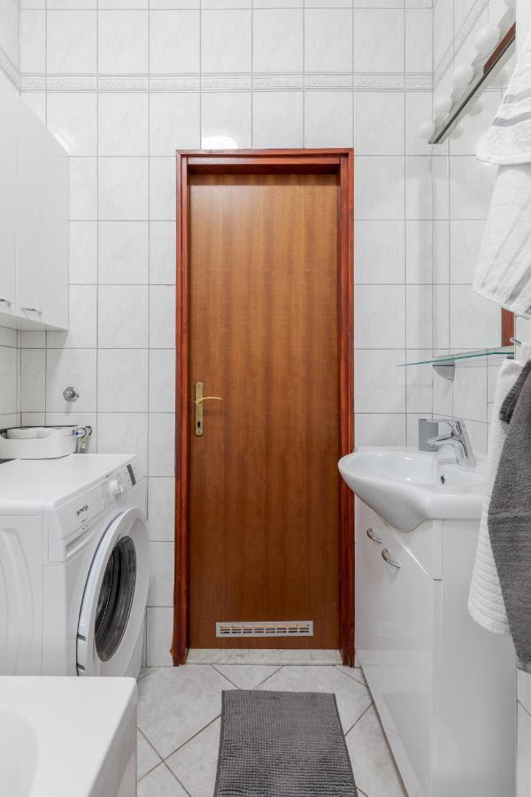 Lisinski Apartment With Private Parking ซาเกร็บ ภายนอก รูปภาพ